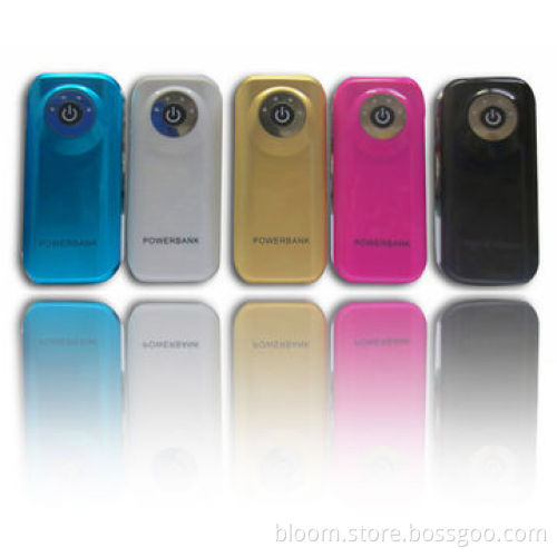 Hot Selling 5,600mAh Portable Power Bank, Suitable for iPhone/iPod/Samsung, 97.5x44x26mm Size